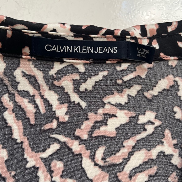 Calvin Klein Jeans animal print top - Picture 3 of 6